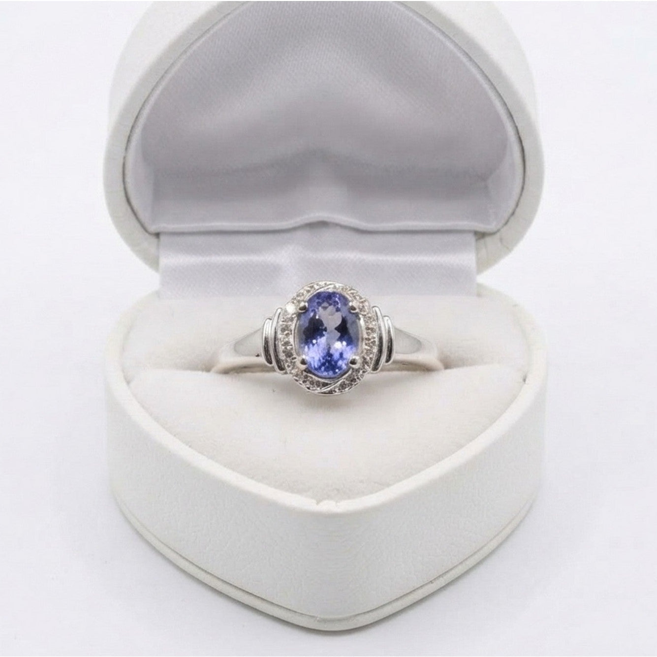 9ct White Gold 0.75ct Diamond & Tanzanite Halo Ring 3269