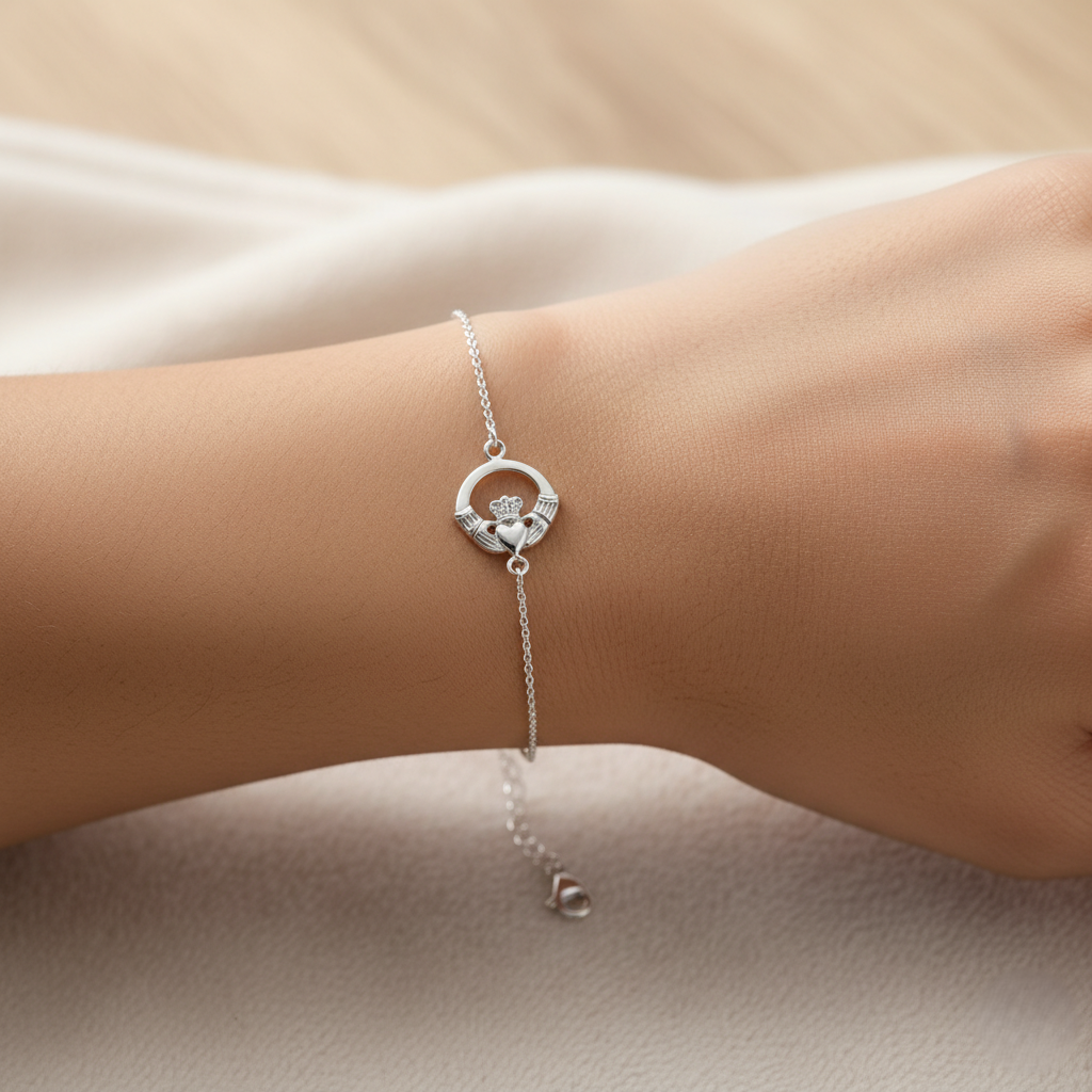 Sterling Silver Plain Claddagh Bracelet 11801