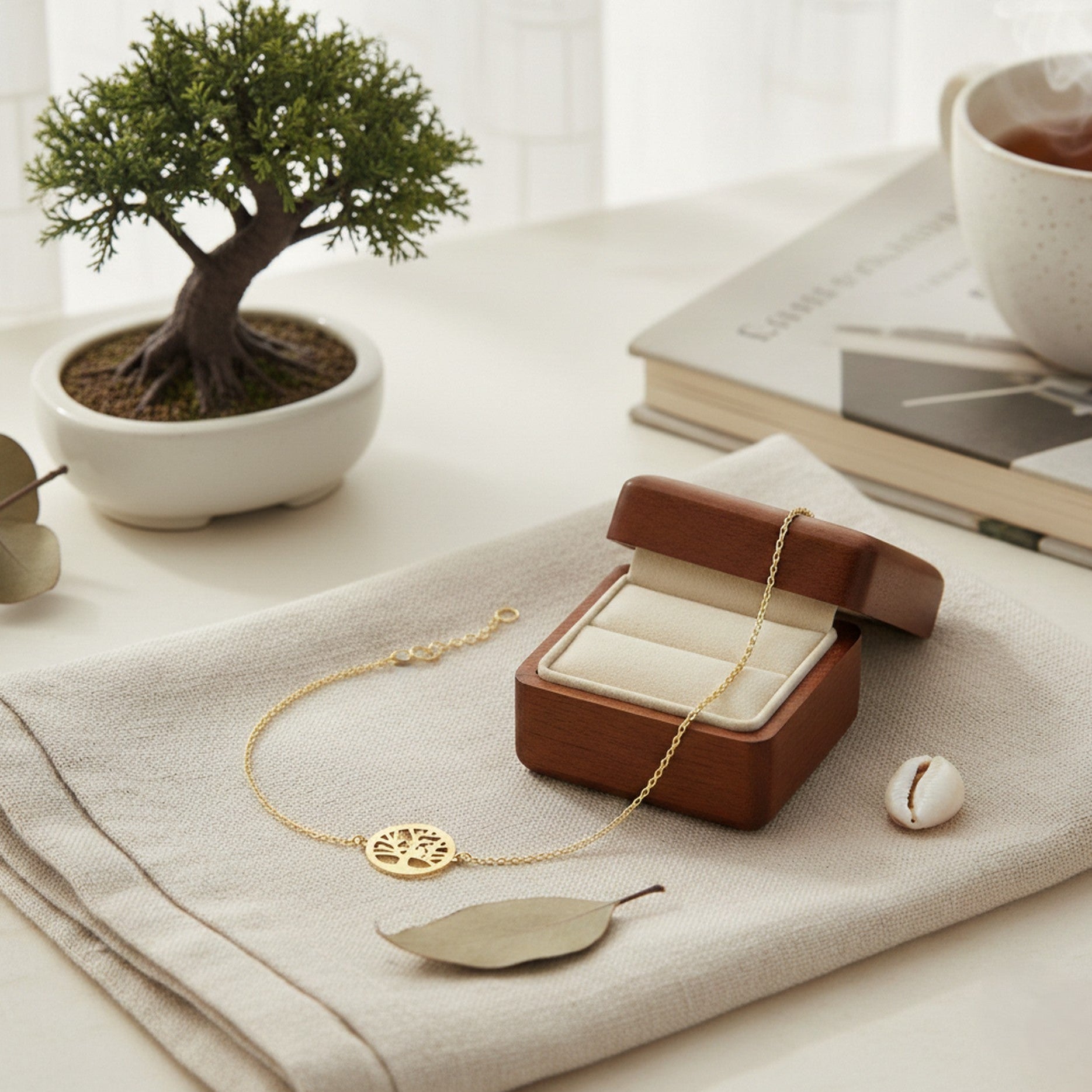 9ct Yellow Gold Plain 'Tree of Life' Bracelet TL-BR655