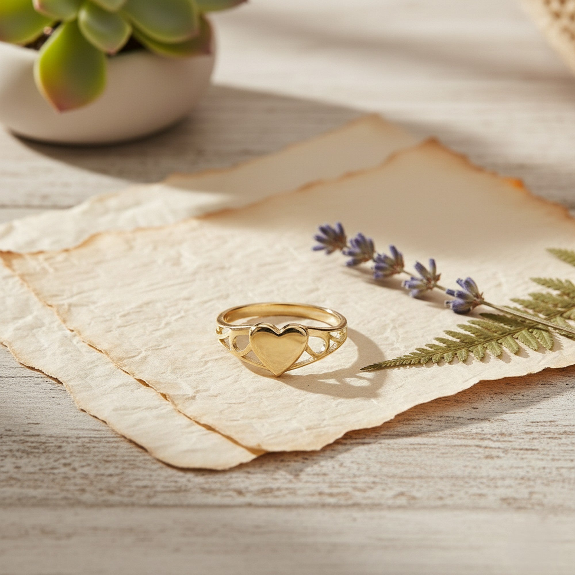 9ct Yellow Gold Plain Heart Signet Ring TL-RN499