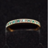 9ct Yellow Gold Emerald & Diamond 0.11ct 2mm Half Eternity Ring RE9100DA 