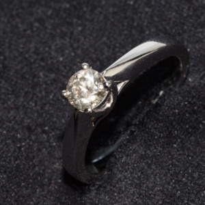 9ct White Gold & 0.31ct Diamond Solitaire Ring R7379A
