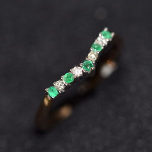 9ct Yellow Gold Emerald & Diamond Wishbone Ring RE5635